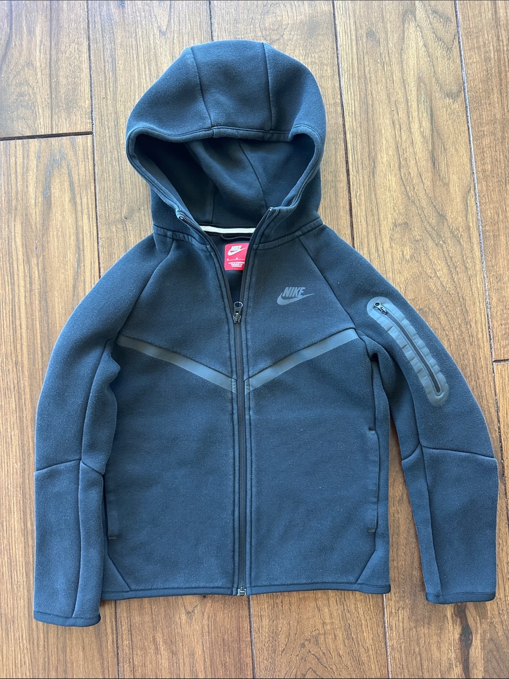 Nike Sportswear Tech Fleece, Boys Size M